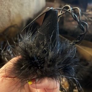Boa trimmed witch hat string lights (10).